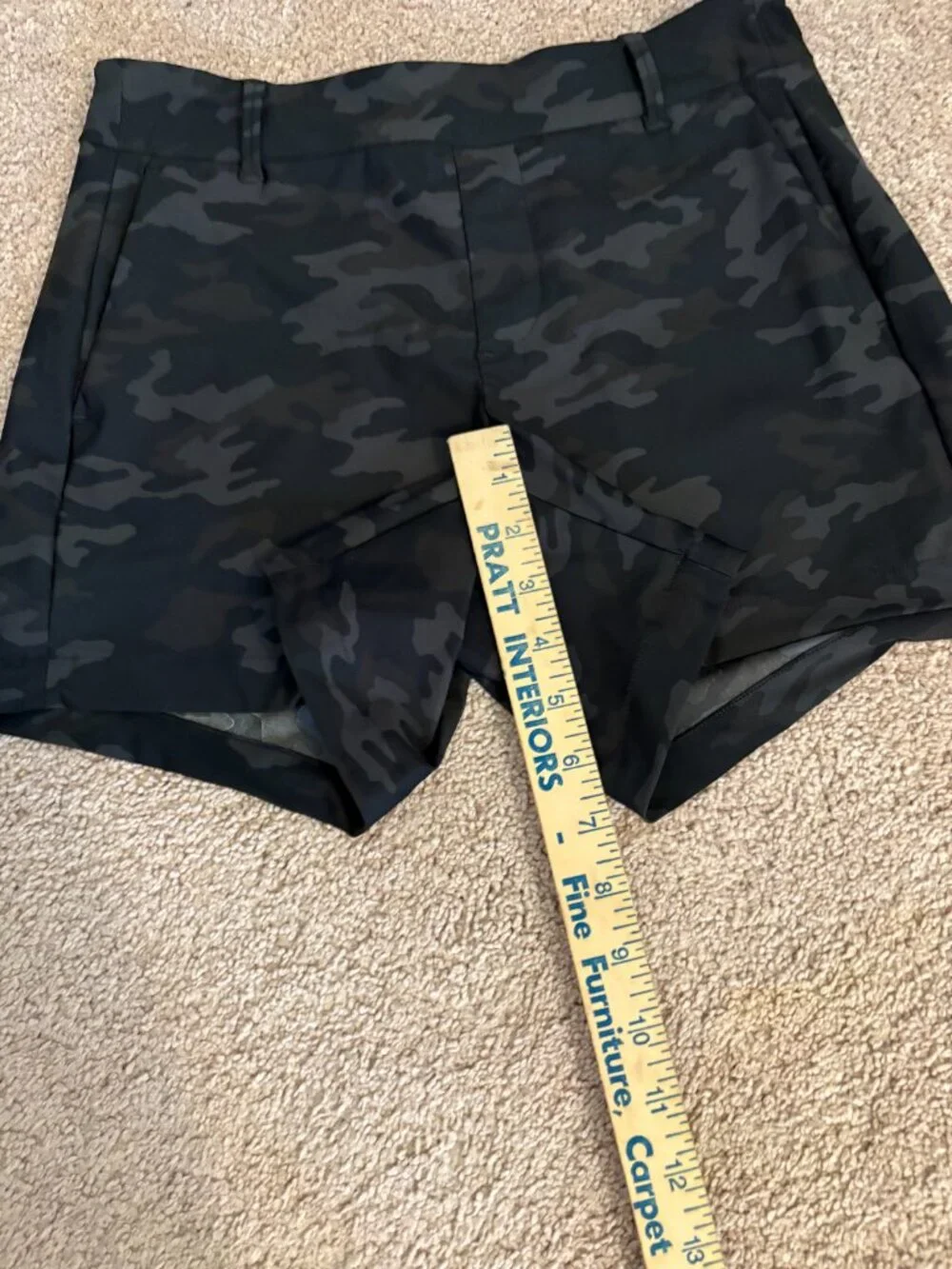 Spanx Black Camo Stretch Tailored Shorts Women's Size 6 XS